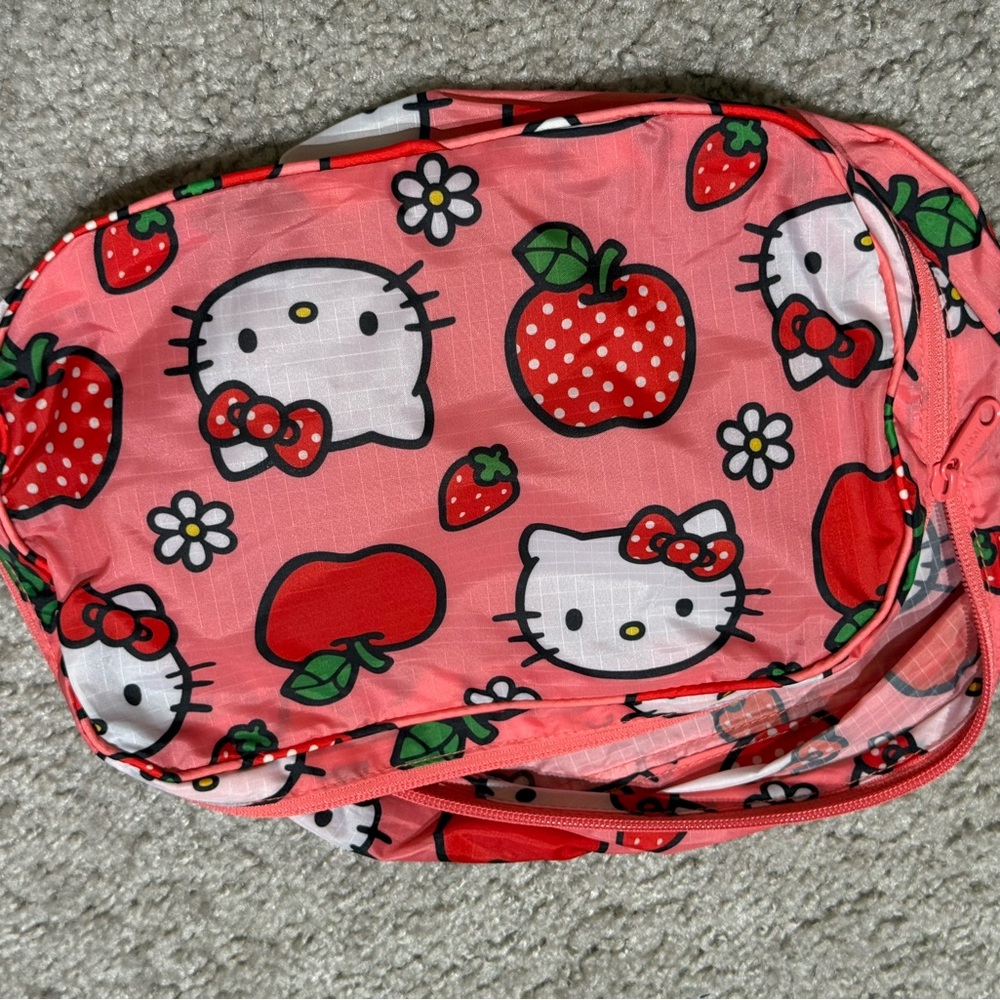 Hello kitty x Baggu Apple packing cube